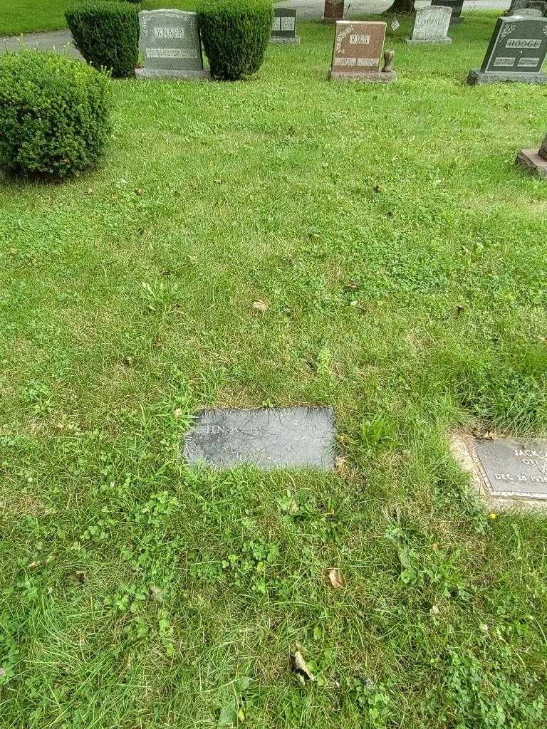 John A. Bowles Junior's grave. Photo 1