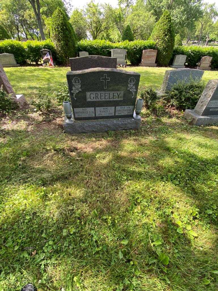 Frederick J. Greeley Junior's grave. Photo 1