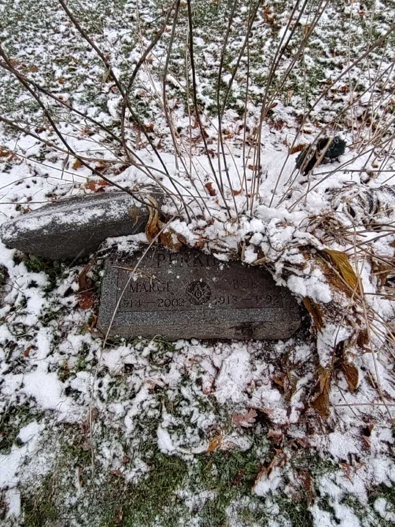 Margaret A. "Marge" Perkins's grave. Photo 2