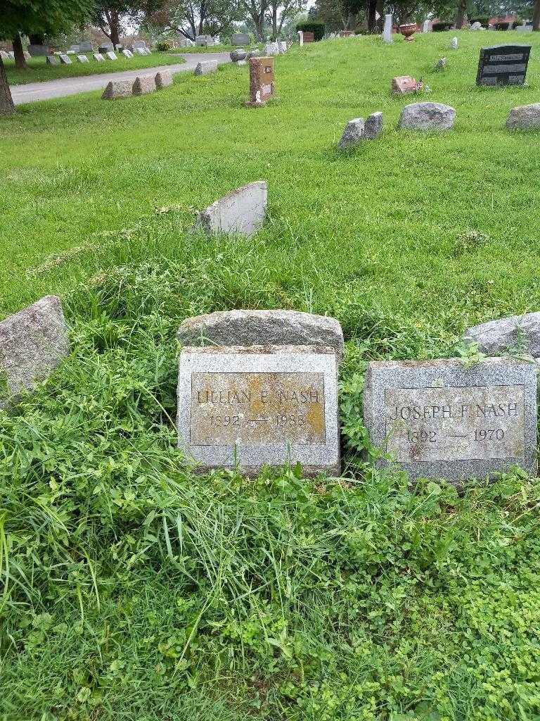 Lillian E. Nash's grave. Photo 1