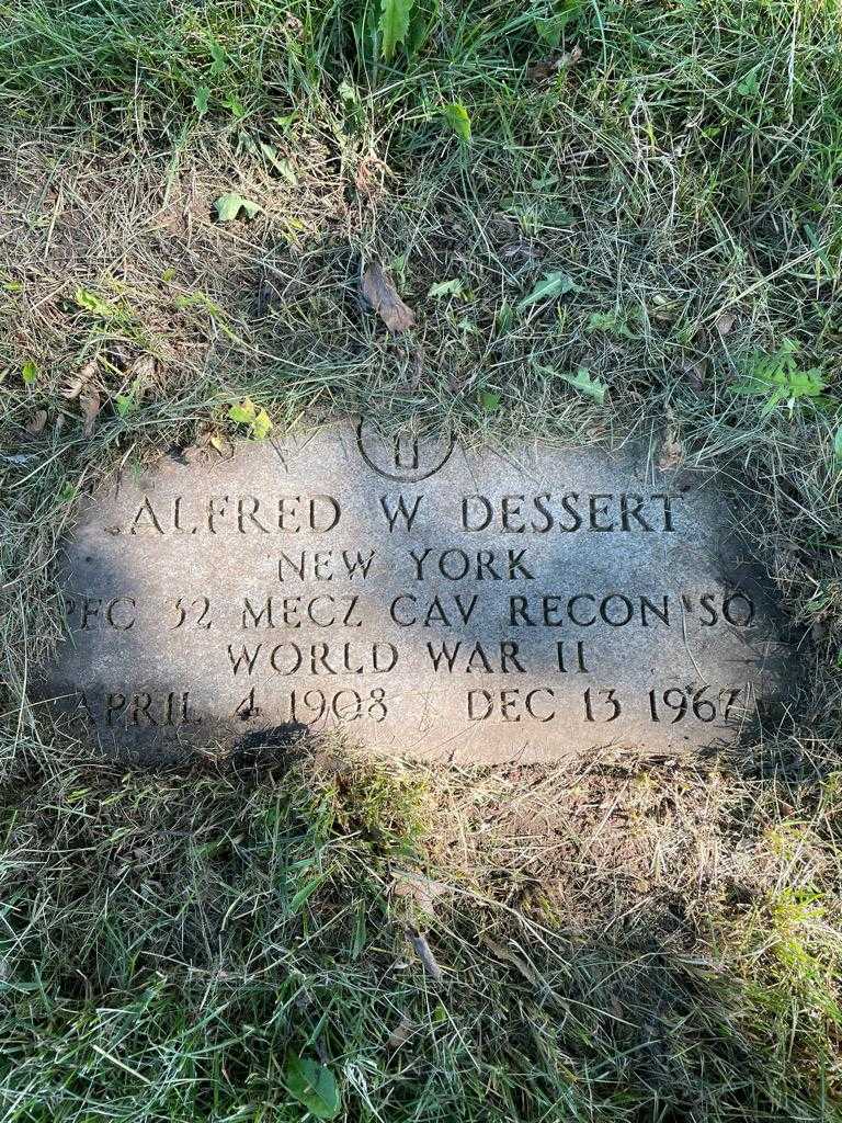 Alfred W. Dessert's grave. Photo 3