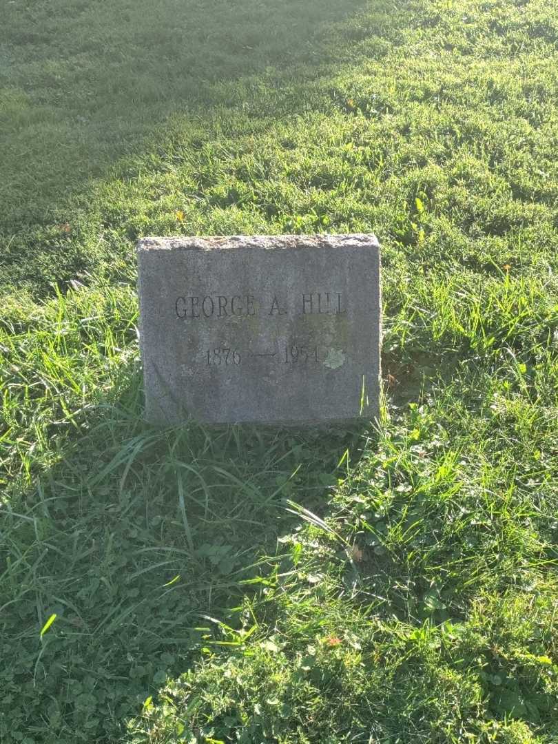 George A. Hill's grave. Photo 2