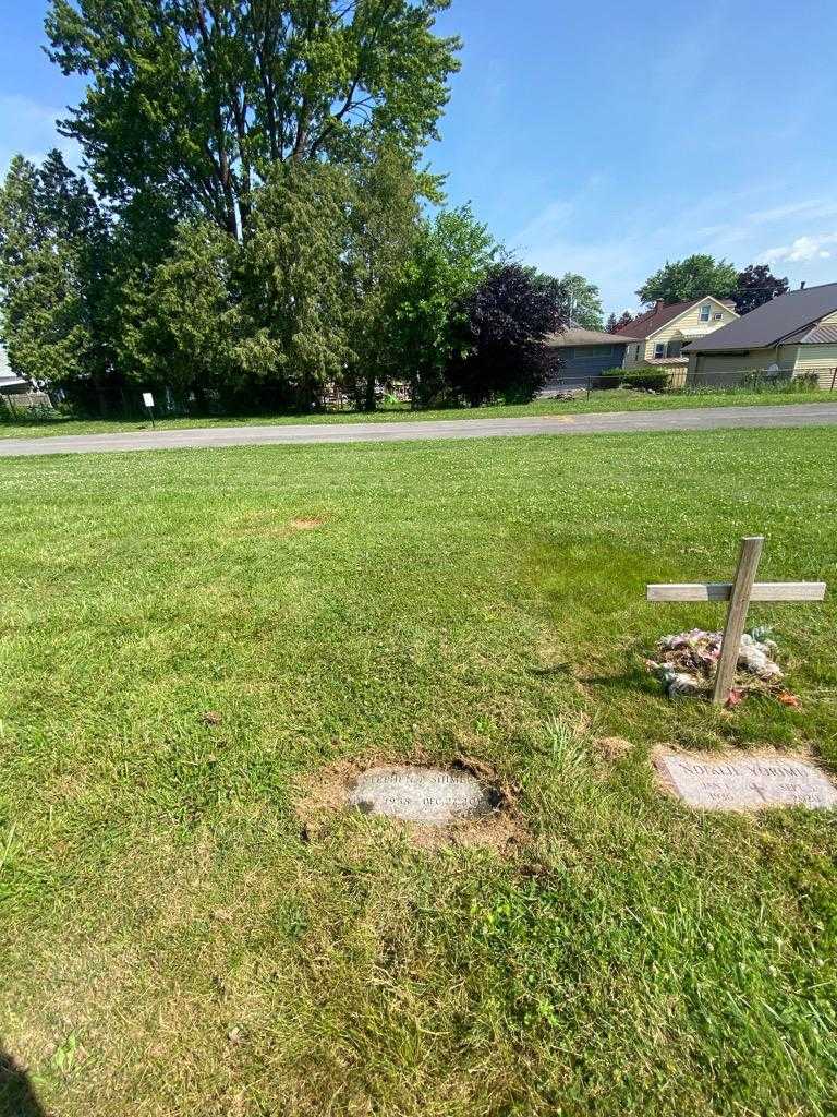 Stephen P. Shimer's grave. Photo 1