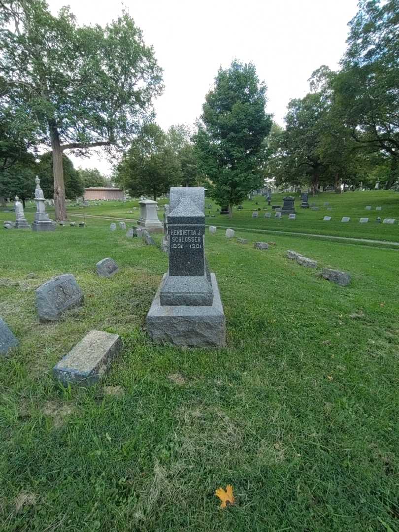 Henrietta J. Schlosser's grave. Photo 1
