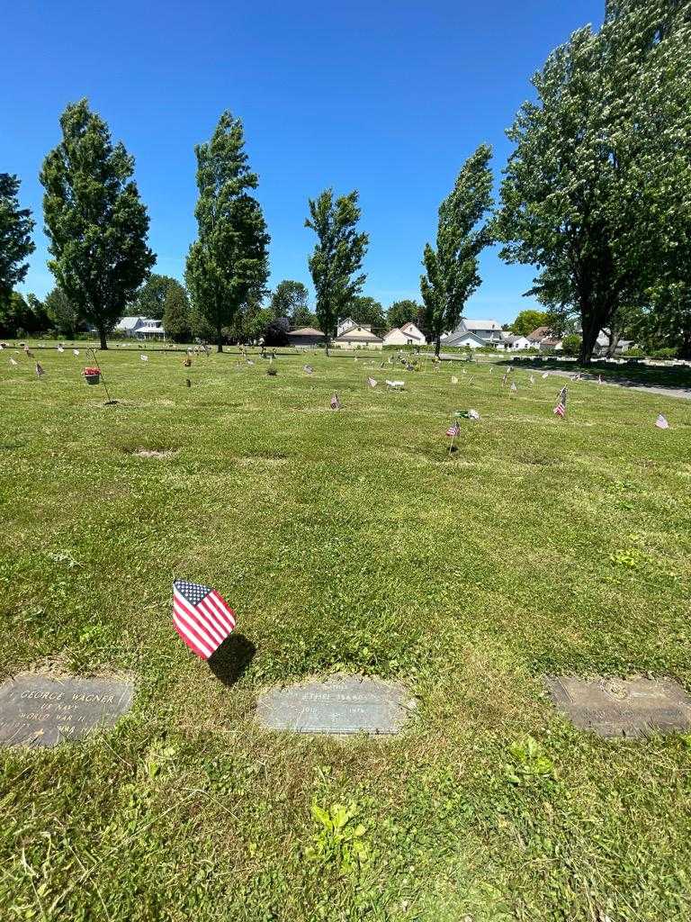 Ethel Isaac's grave. Photo 2