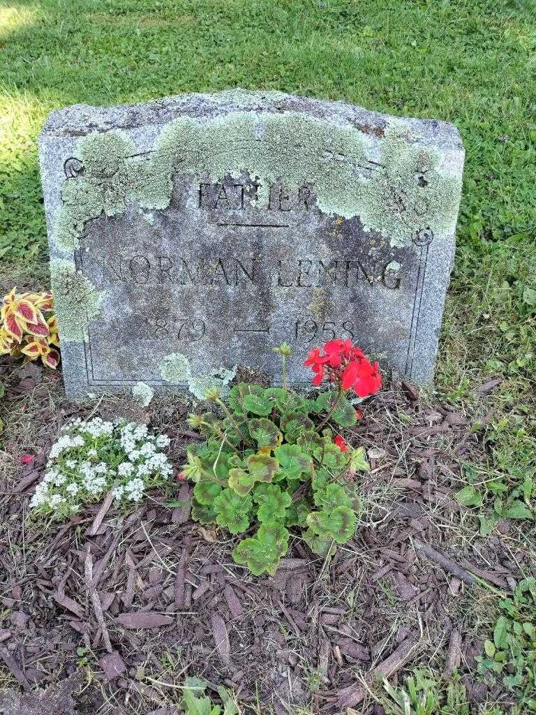 Norman Lening's grave. Photo 2