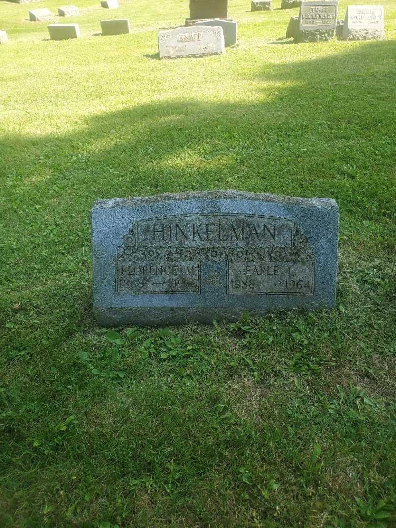Earle Ludwig Carle Hinkelman's grave. Photo 2