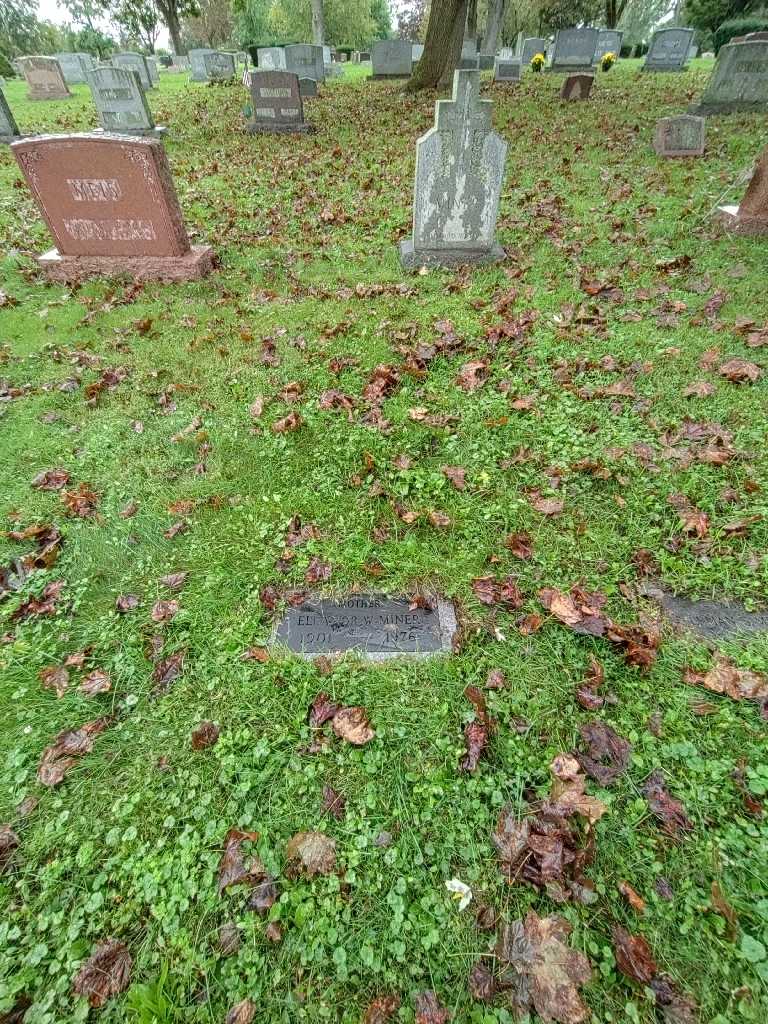 Eleanor W. Miner's grave. Photo 1