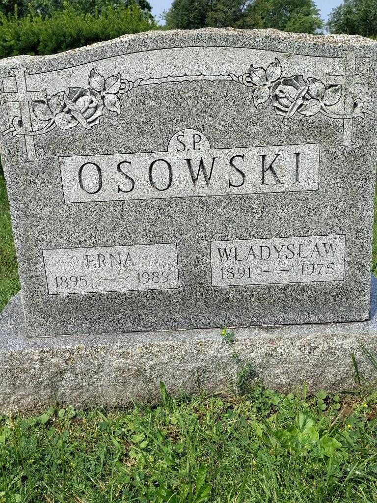 Erna Osowski's grave. Photo 3