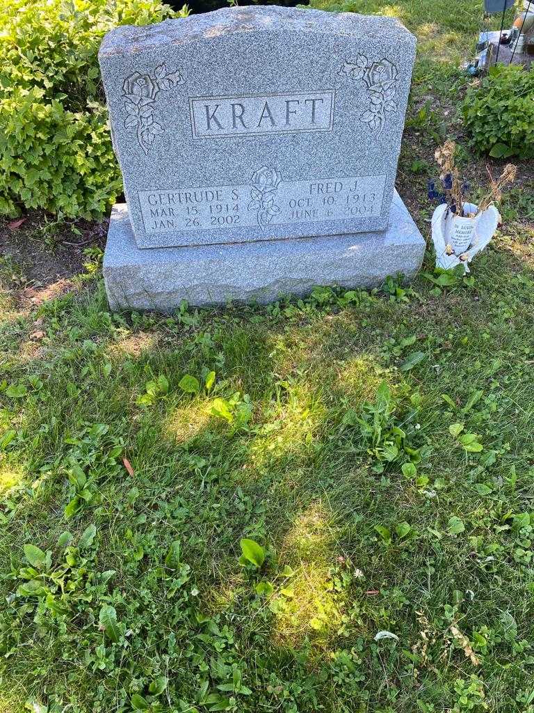 Fred J. Kraft's grave. Photo 2