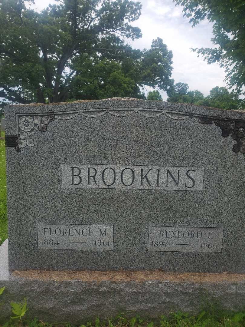 Rexford F. Brookins's grave. Photo 1