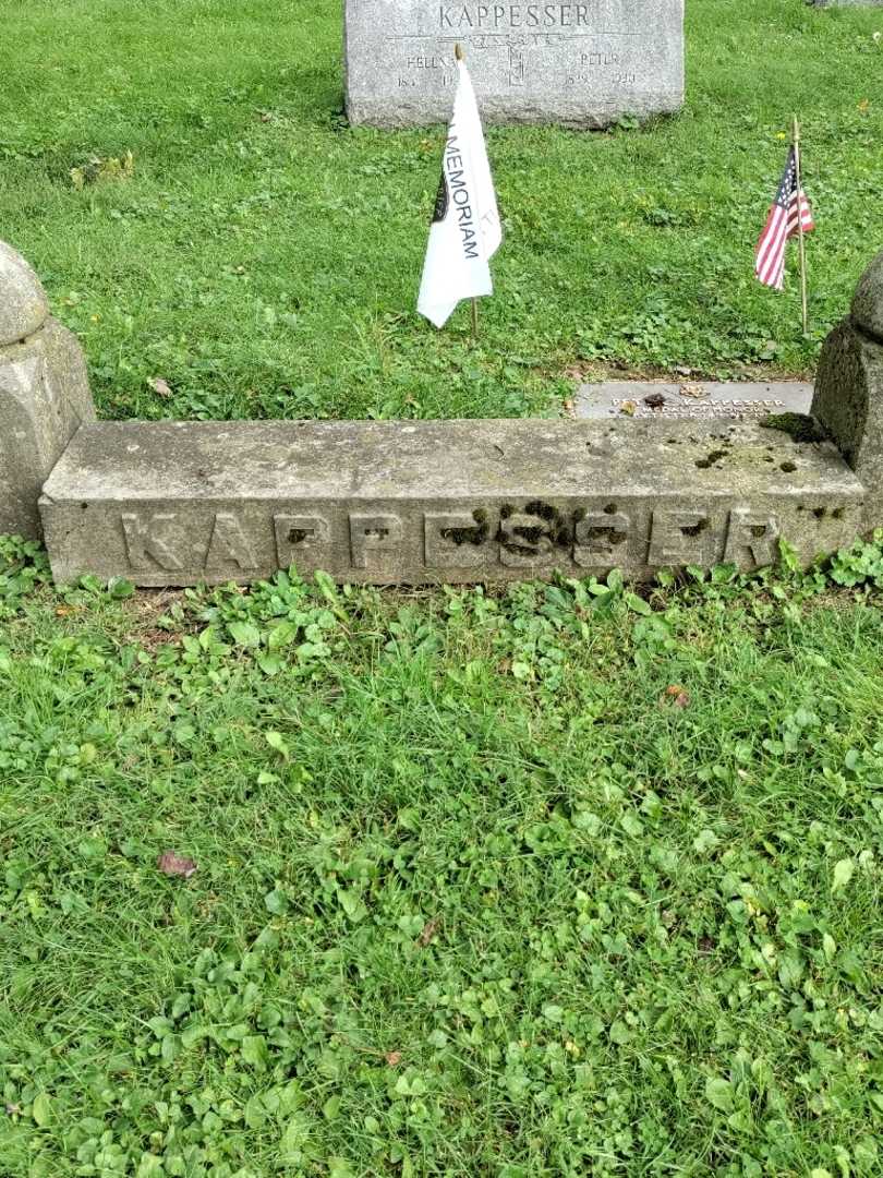 Henry F. W Kappesser's grave. Photo 4