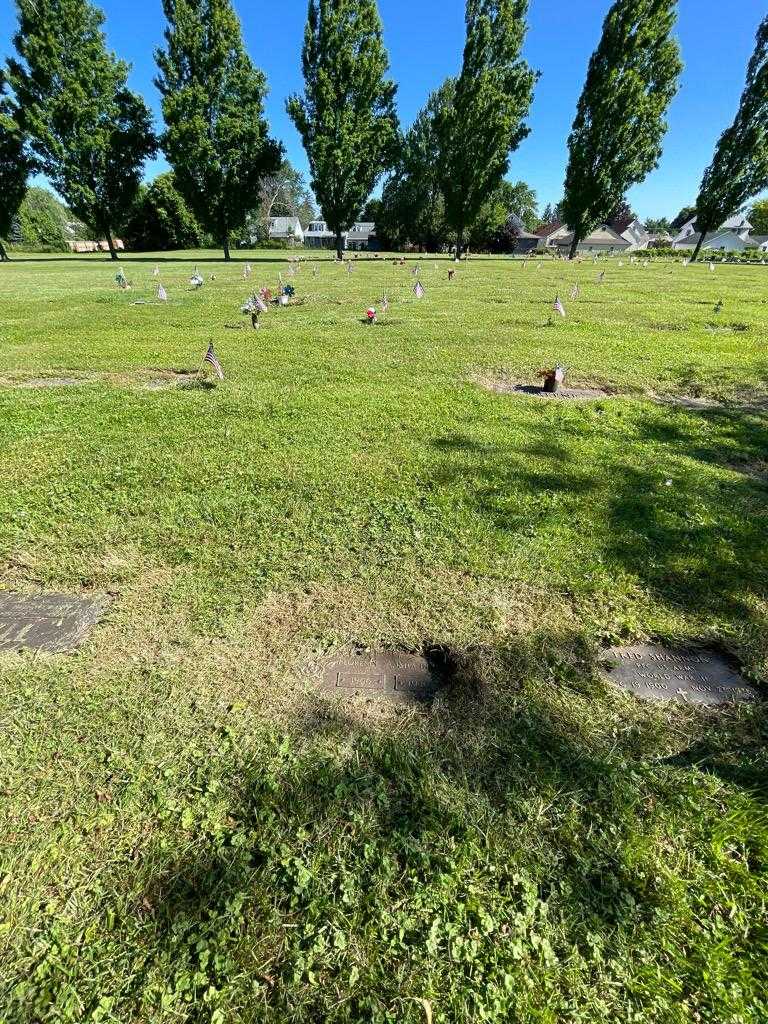 Florence A. Shannon's grave. Photo 1