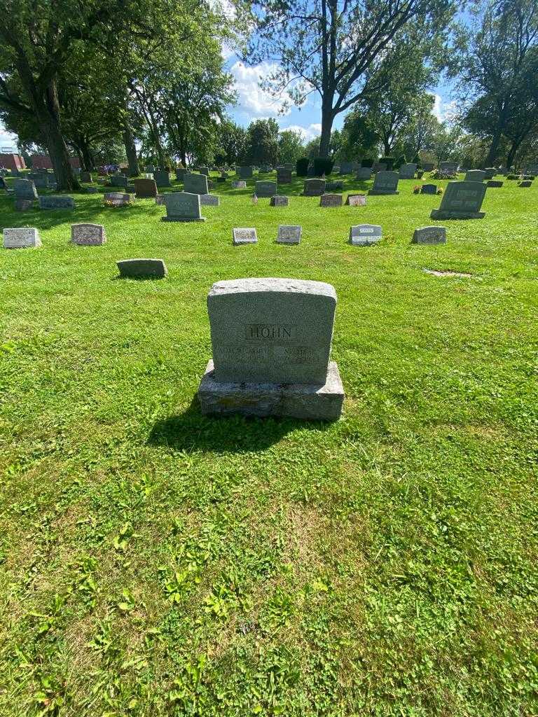 Nellie R. Hohn's grave. Photo 1