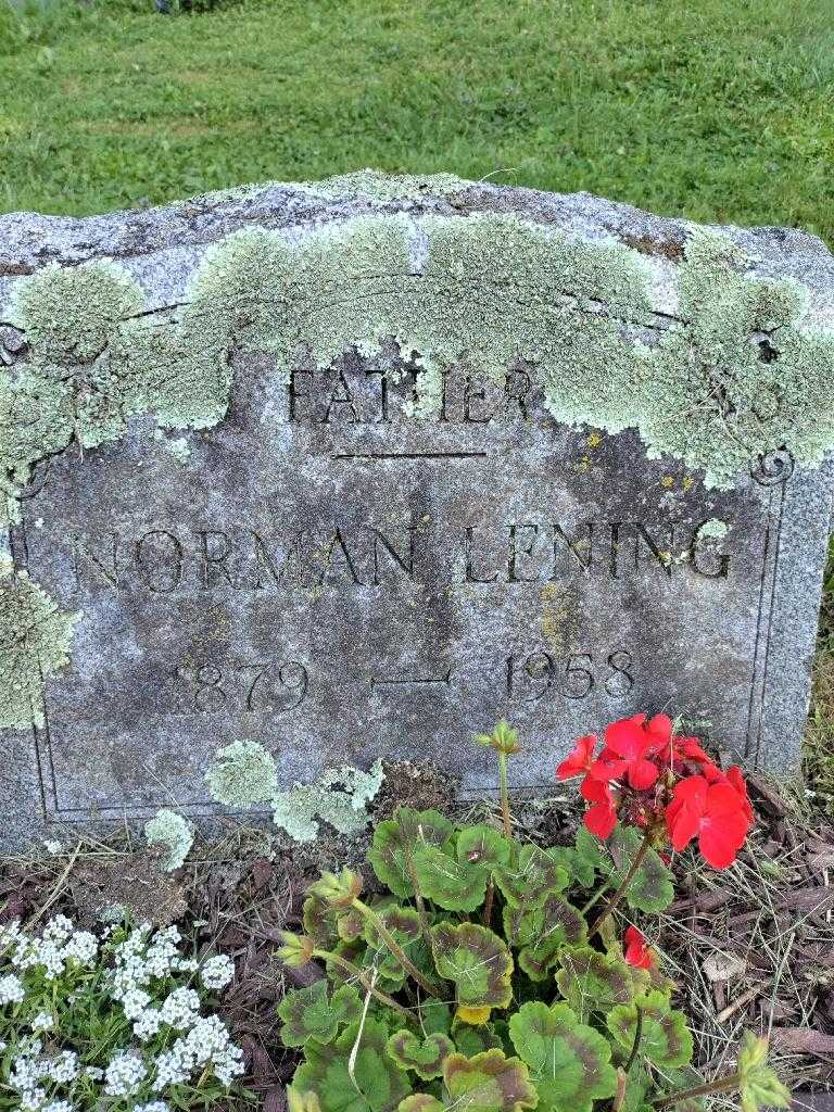 Norman Lening's grave. Photo 3