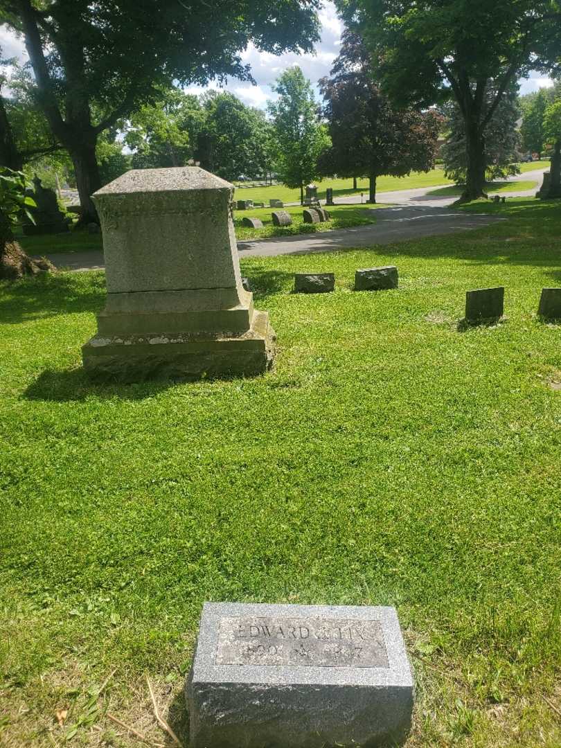 Edward J. Fix's grave. Photo 2
