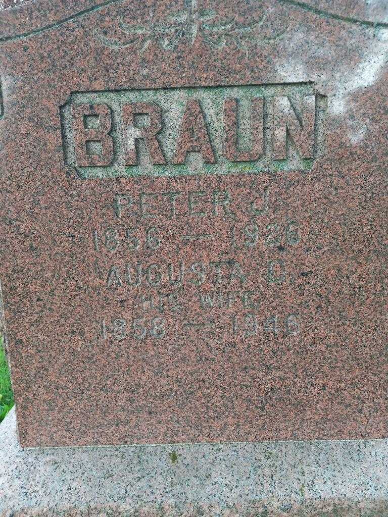 Peter J. Braun's grave. Photo 3