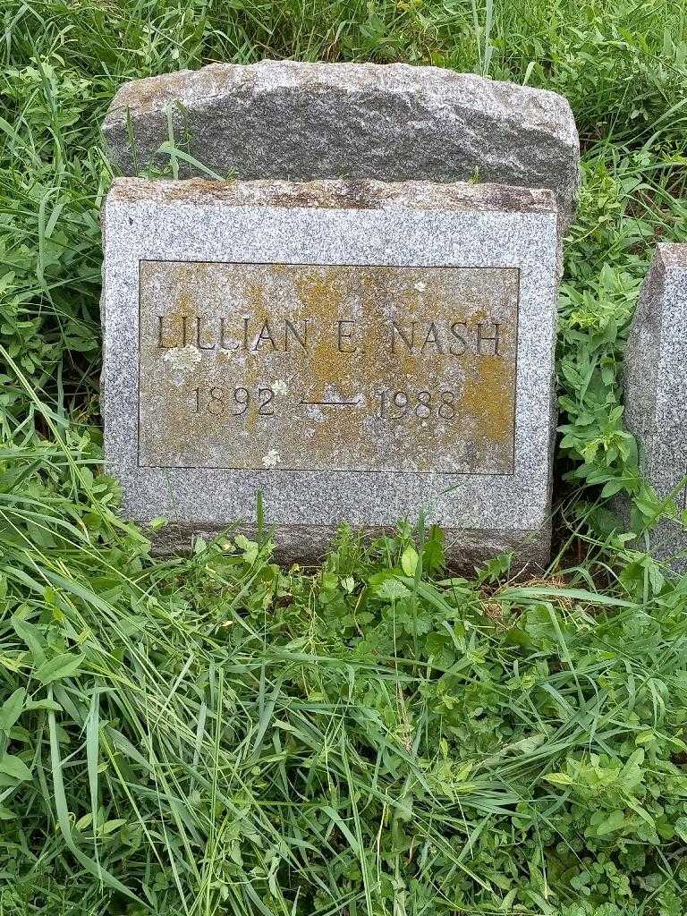 Lillian E. Nash's grave. Photo 3