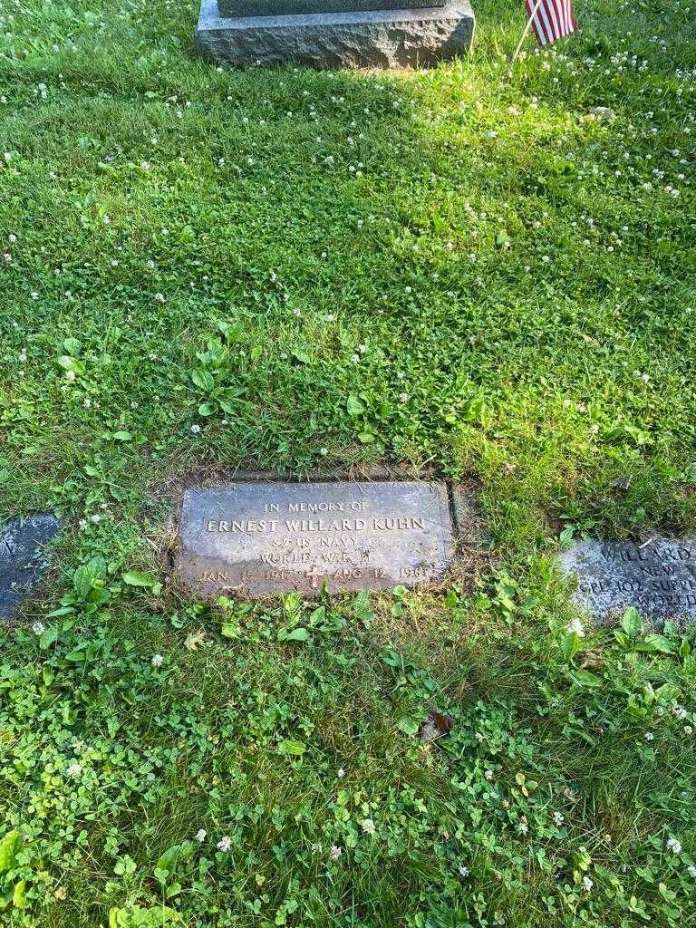 Ernest Willard Kuhn's grave. Photo 2