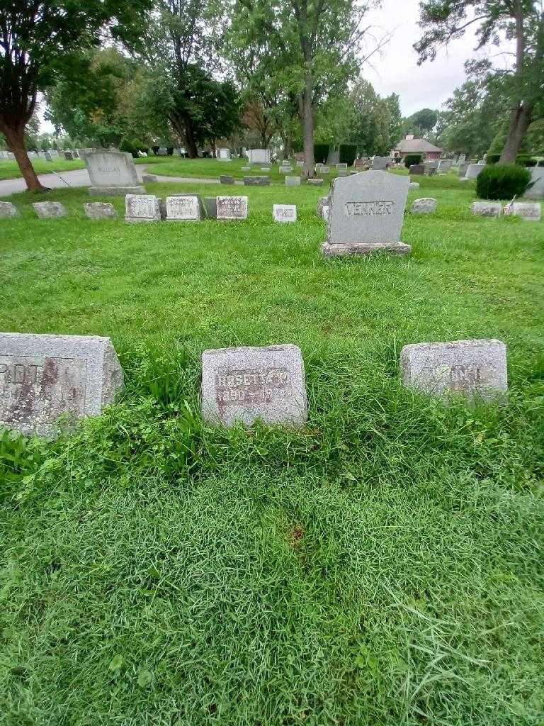 Rosetta F. Venner's grave. Photo 1