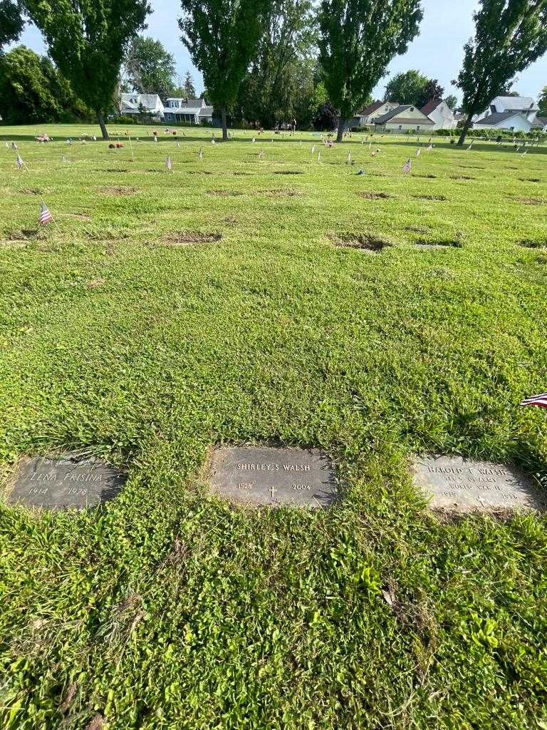 Shirley S. Walsh's grave. Photo 1