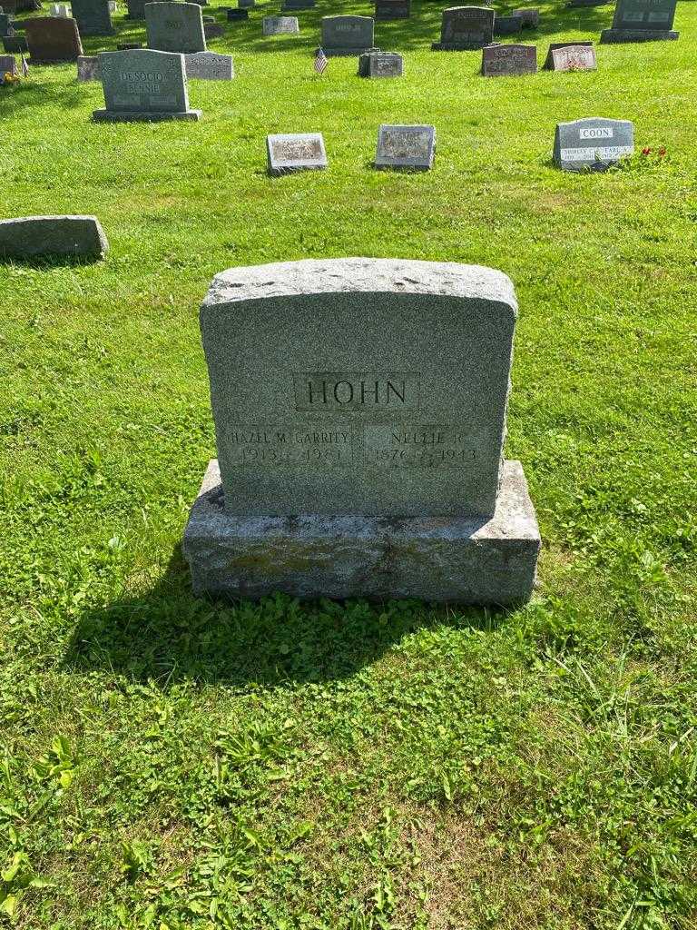 Nellie R. Hohn's grave. Photo 2