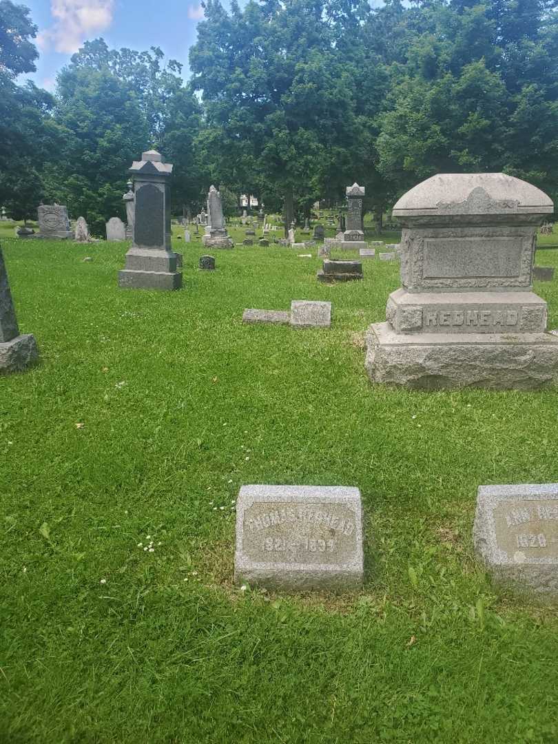 Thomas Redhead's grave. Photo 2