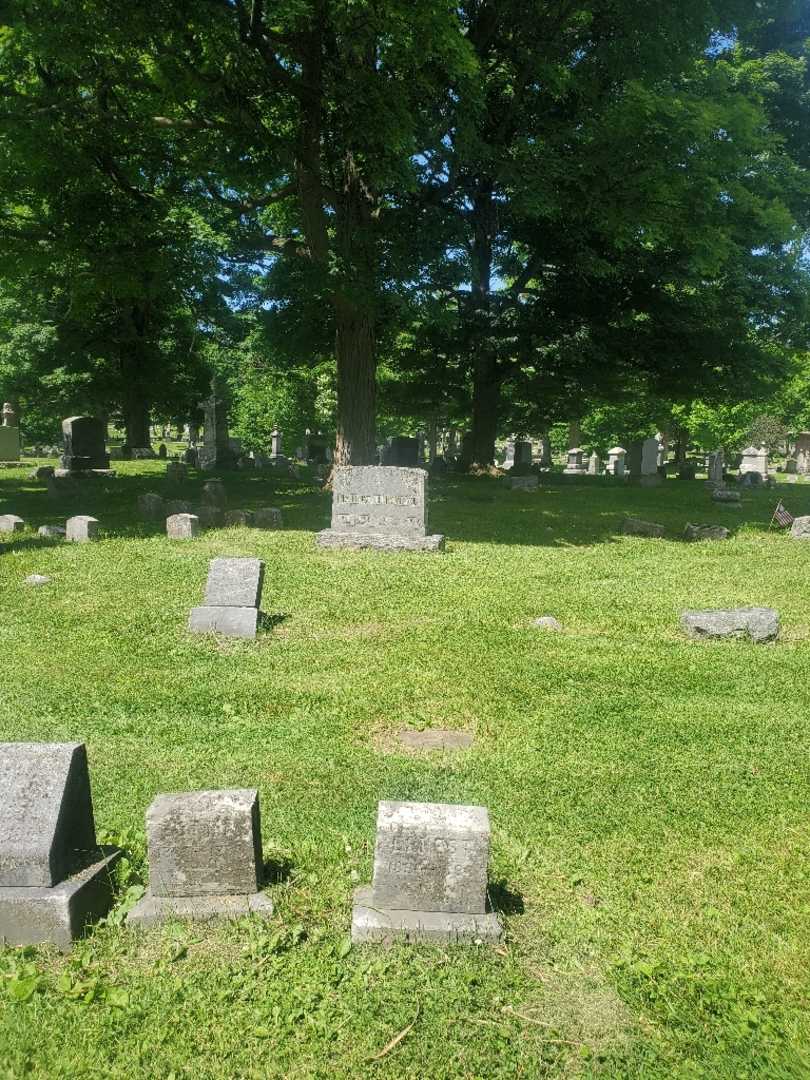 Ernest Rohe's grave. Photo 2