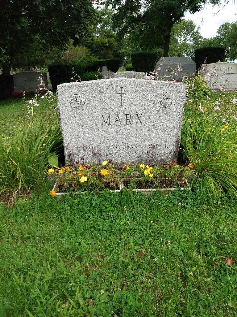 Charles E. Marx's grave. Photo 2