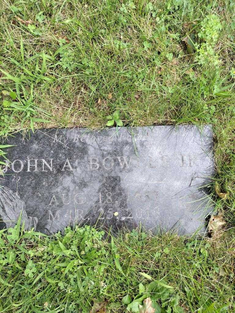 John A. Bowles Junior's grave. Photo 3