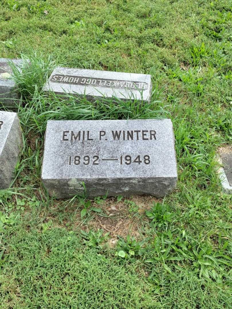 Emil P. Winter's grave. Photo 2