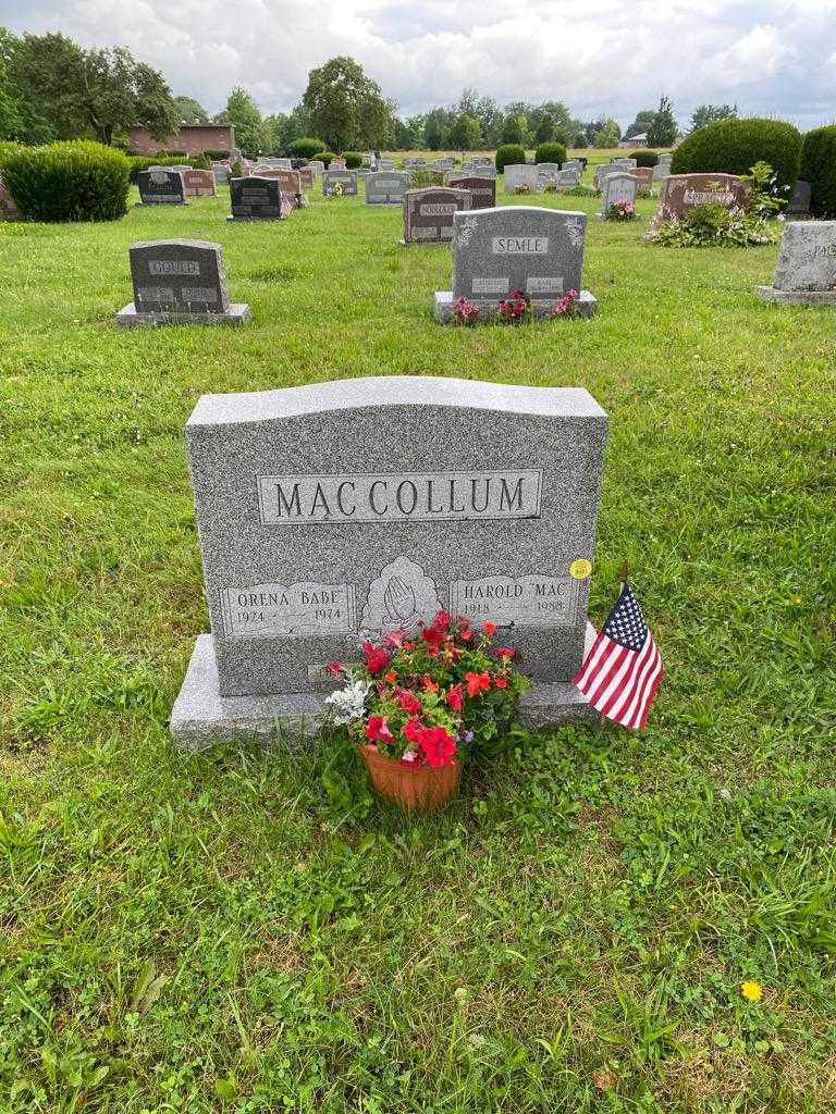 Orena "Babe" Maccollum's grave. Photo 2