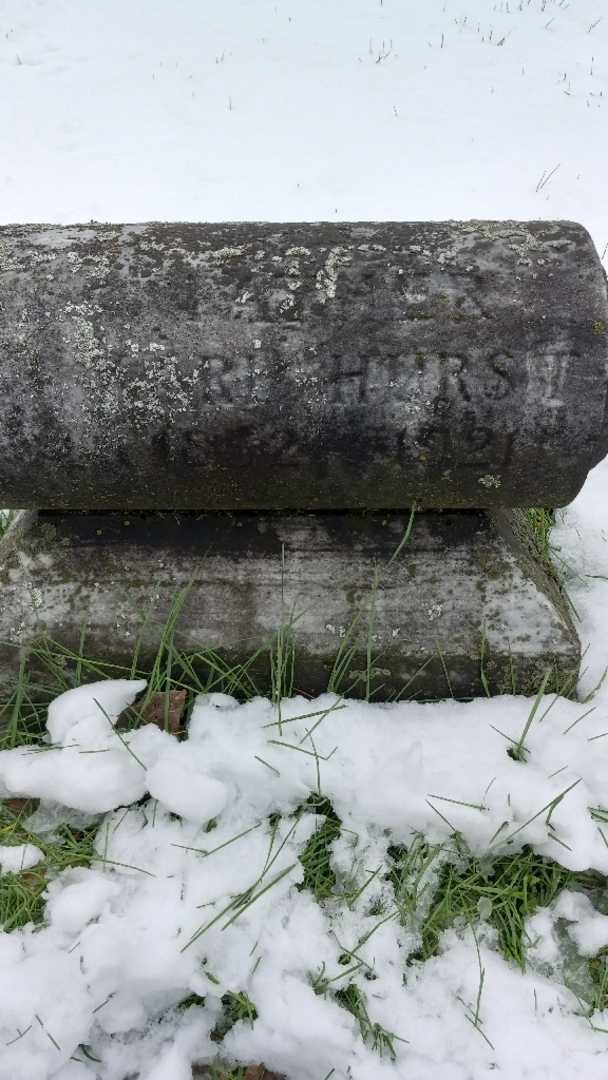 Charles Hurst's grave. Photo 3