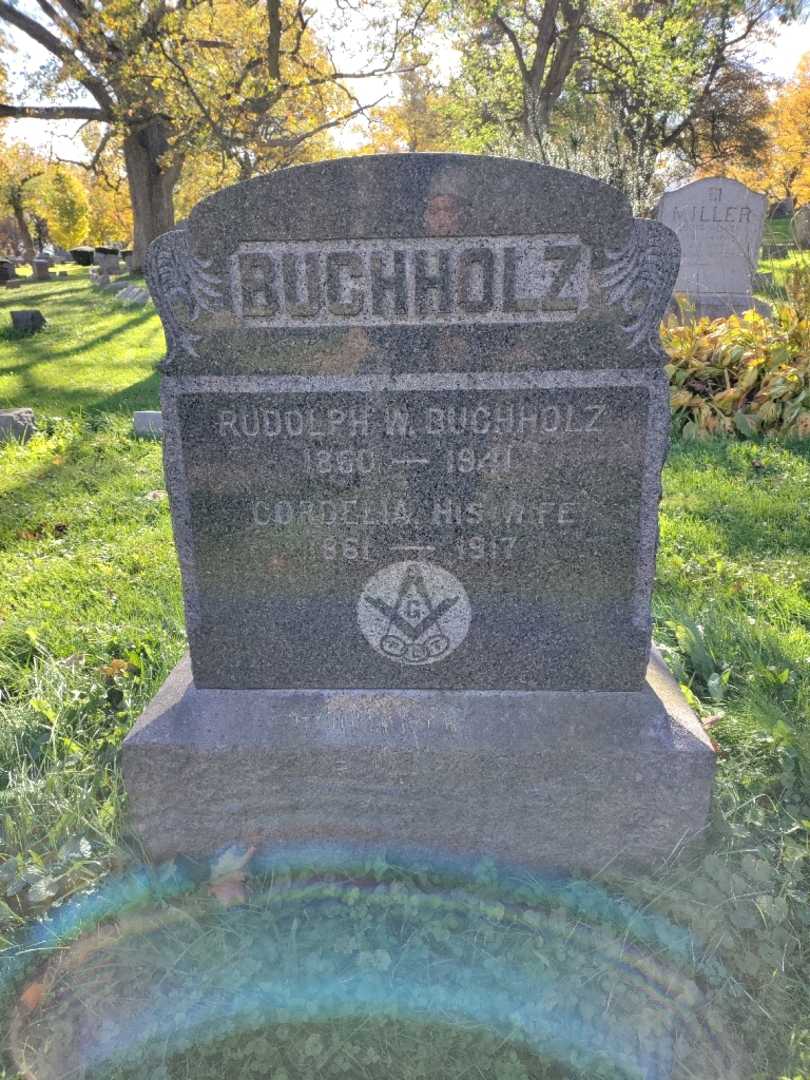 Cordelia O. Buchholz's grave. Photo 2