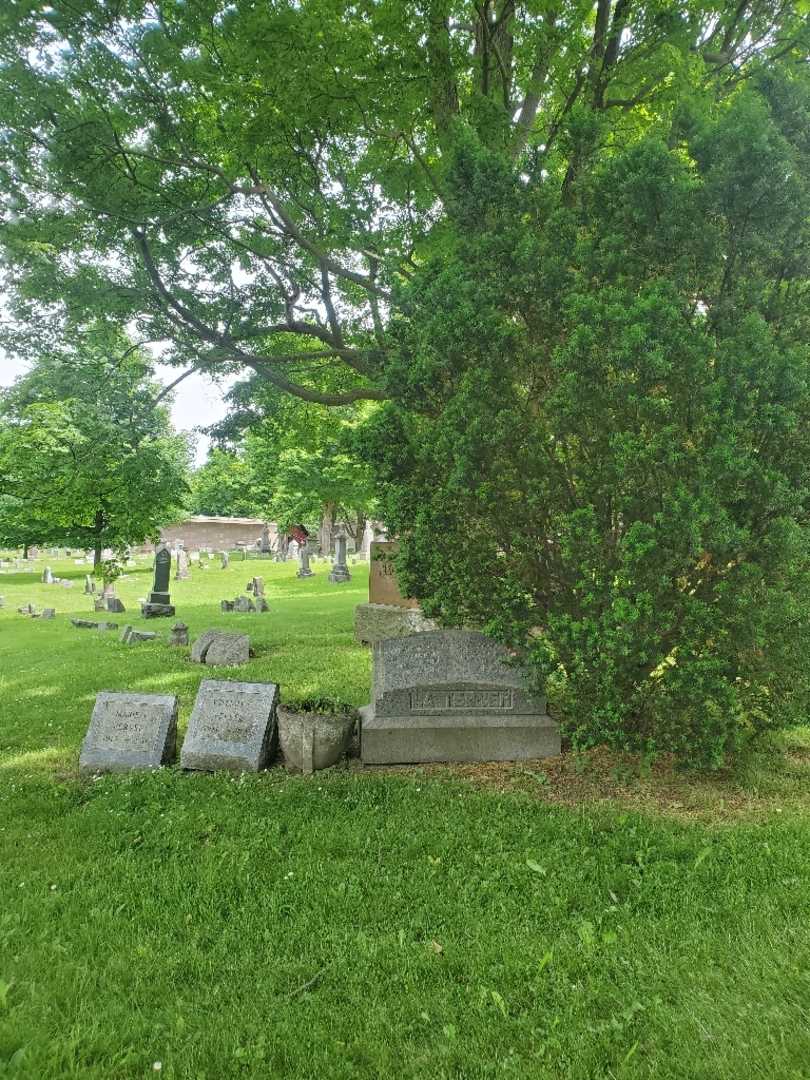 Nicholas Latterner's grave. Photo 2