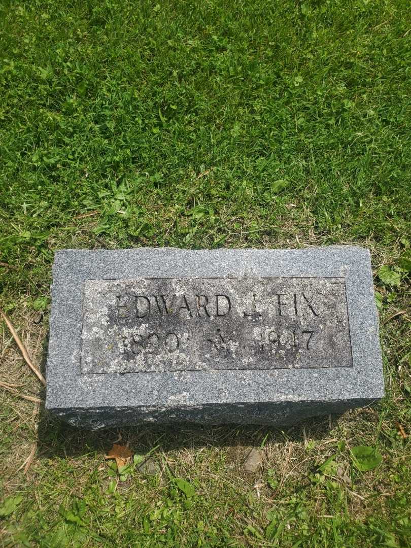 Edward J. Fix's grave. Photo 4