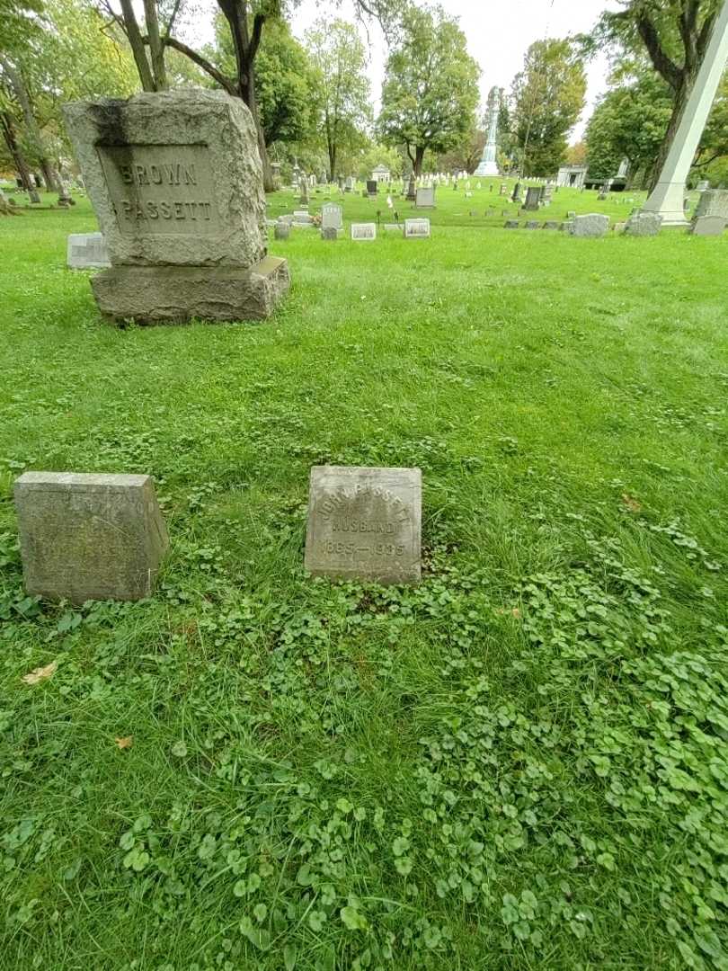 John Passett's grave. Photo 1