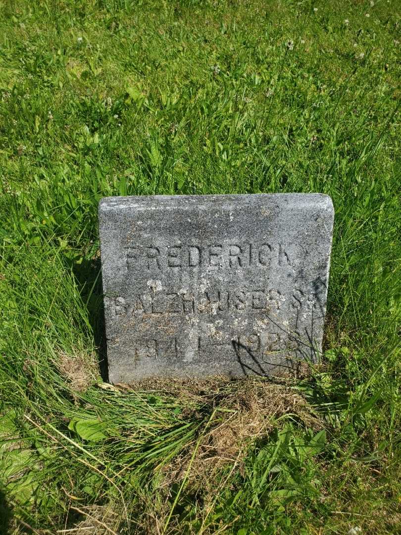 Frederick Balzhauser's grave. Photo 3