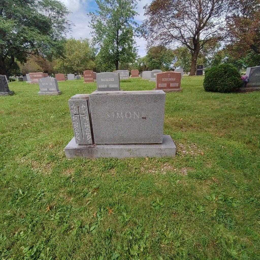 Rose Simone's grave. Photo 6