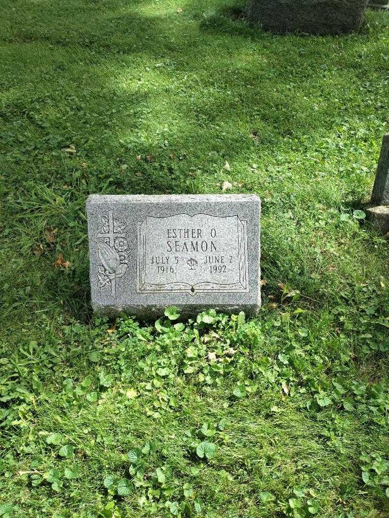 Esther O. Seamon's grave. Photo 2