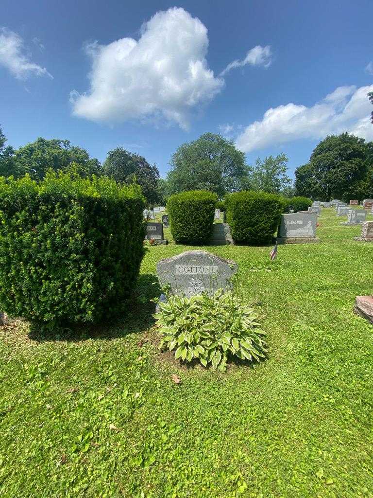 Jack Cottone's grave. Photo 1