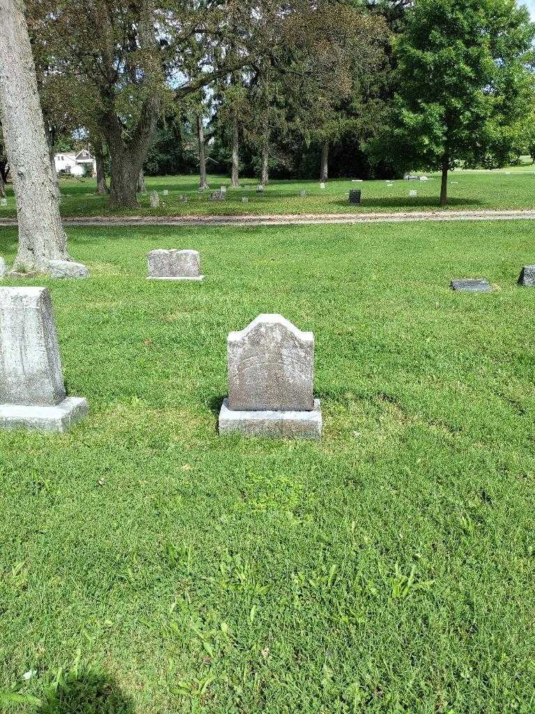 Emerson Eaton's grave. Photo 1