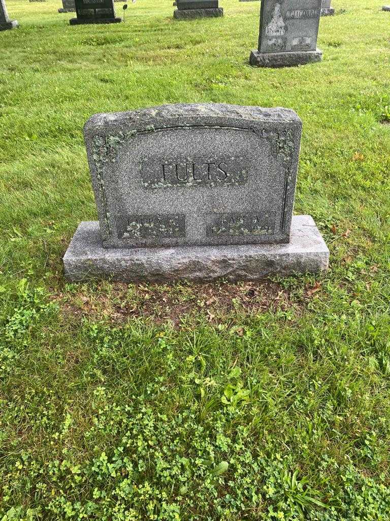 Earl A. Fults's grave. Photo 2