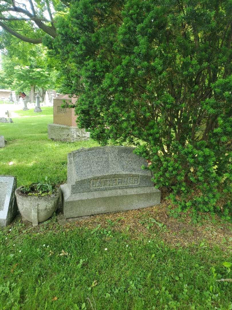 Catharina Latterner's grave. Photo 3