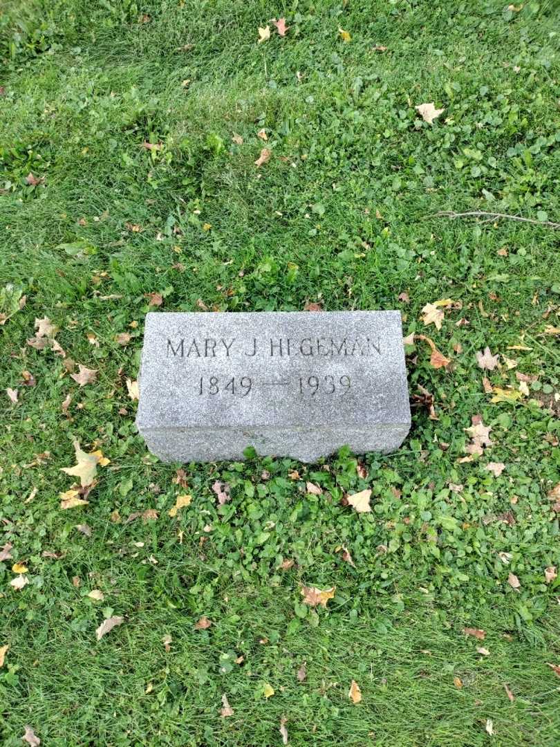 Mary J. Hegeman's grave. Photo 2