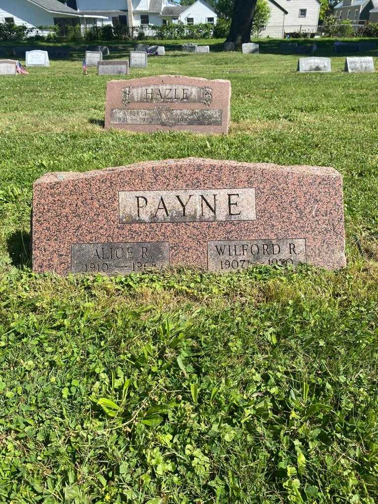 Alice R. Payne's grave. Photo 3