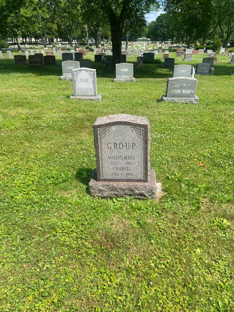 Charles Group's grave. Photo 2