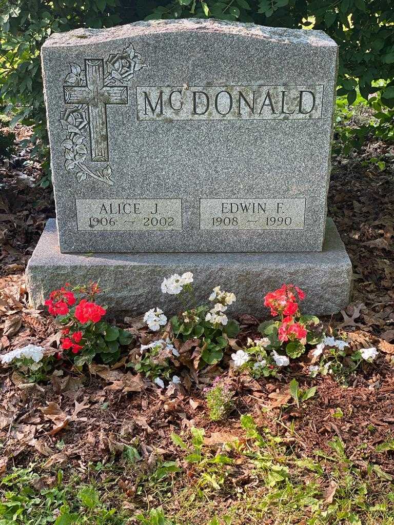 Alice J. McDonald's grave. Photo 3