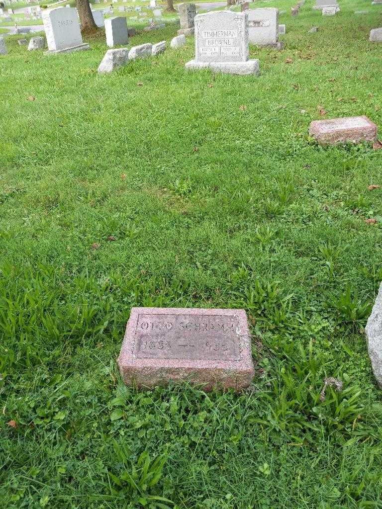 Otto Schramm's grave. Photo 3