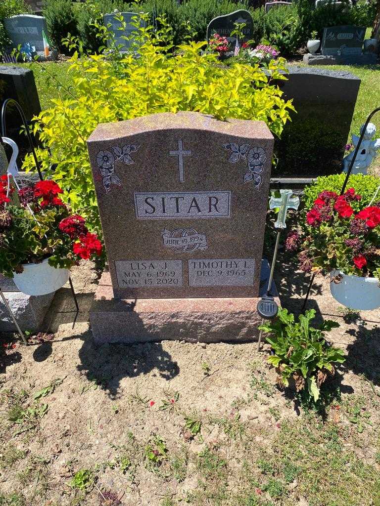 Lisa J. Sitar's grave. Photo 2